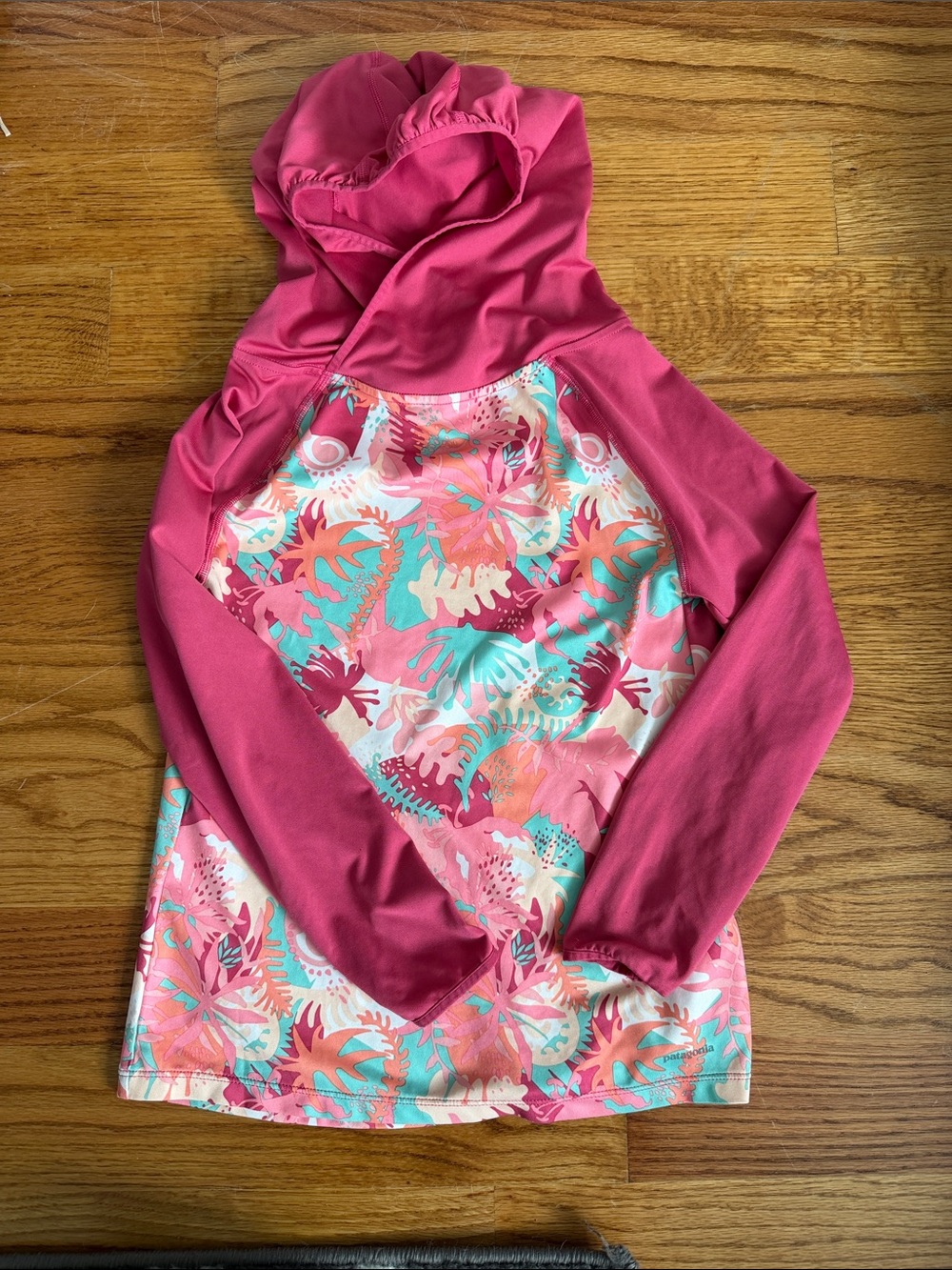 Patagonia Girls' Pink & Teal Floral Hooded UPF polyester/elastine shirt